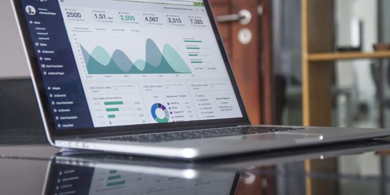 Why AI-Driven Insurance Software Outperforms Traditional Methods